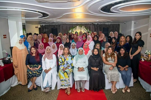 6068663694486779644_121